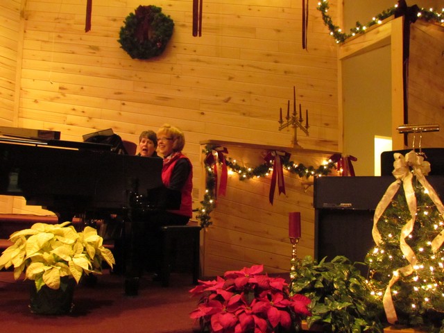 2012-12-15 Winter Light Holiday Concerts 001