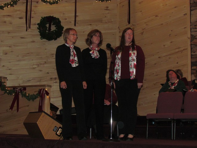 2012-12-15 Winter Light Holiday Concerts 021