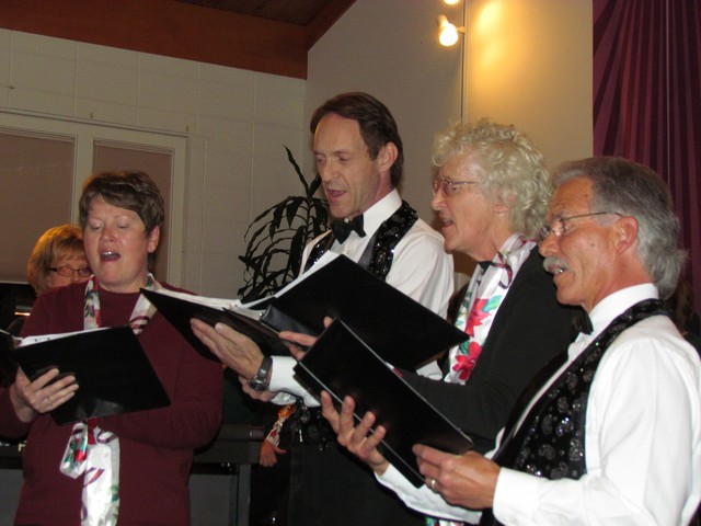 2012-12-15 Winter Light Holiday Concerts 028