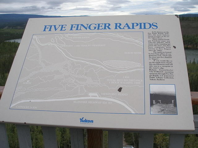 2006-08-22 On the Road, Yukon Terr, Canada 09