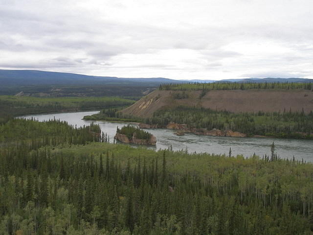 2006-08-22 On the Road, Yukon Terr, Canada 13