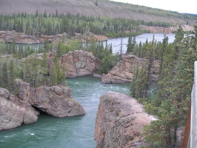 2006-08-22 On the Road, Yukon Terr, Canada 23