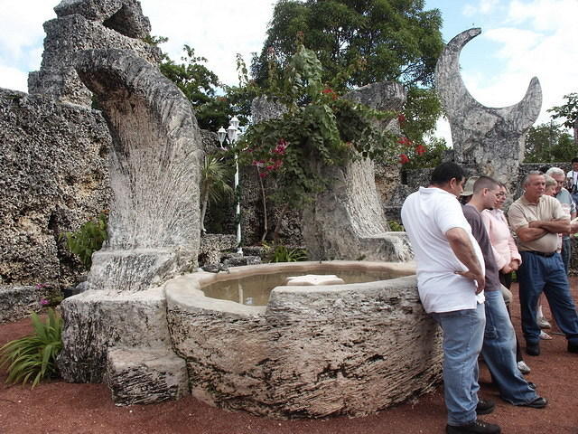 2003-12-28 Coral Castle - Miami 07