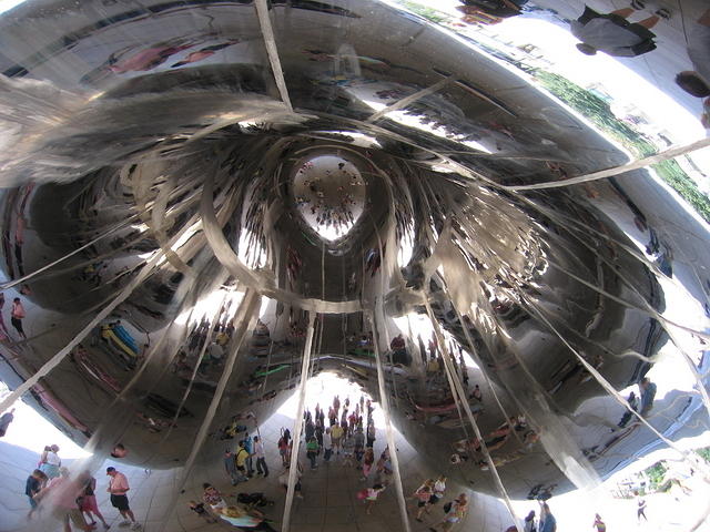 13-Millinium Park-inside the Bean