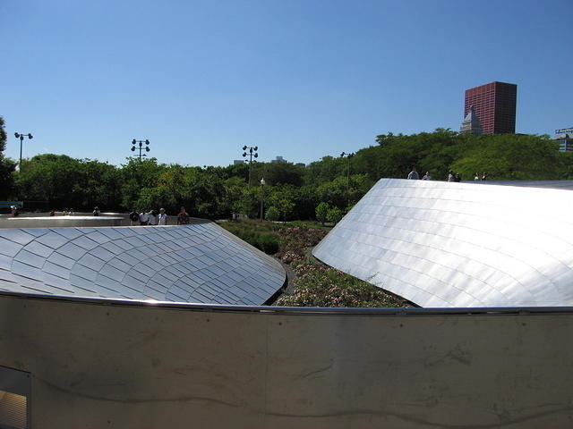 21-Millinium Park-bridge