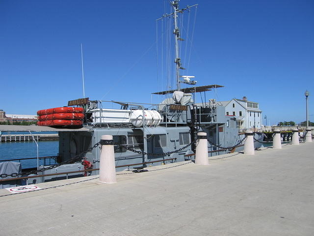 43-boat at docks