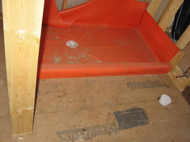 045-Glenwood Park-Shower and tub framing