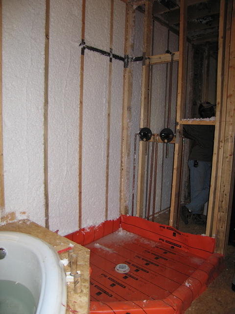 047-Glenwood Park-Shower and tub framing