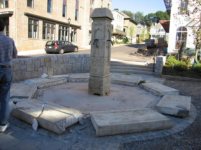 063-Glenwood Park-Fountain