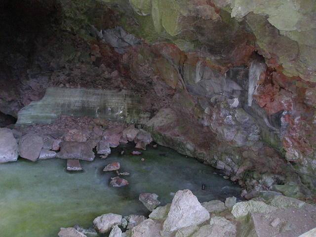 2008-04-29 3-Banderas Ice Cave 24