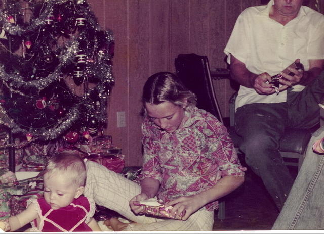 1975-Sue Christmas