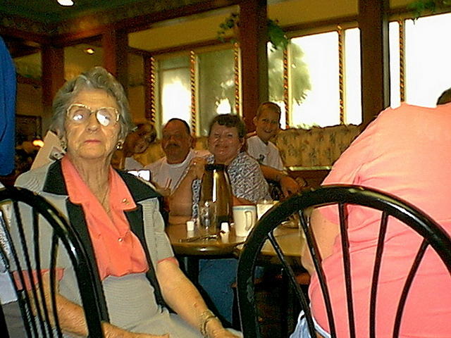 2000-Momo's 92nd 03