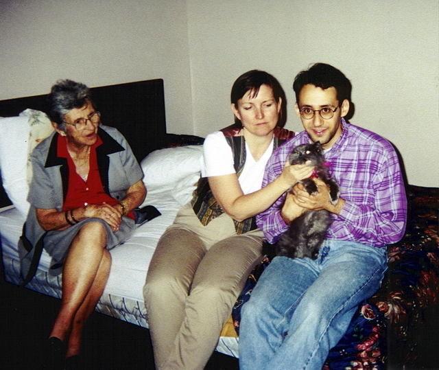 2000c-Momo Teresa Andrew Mistique