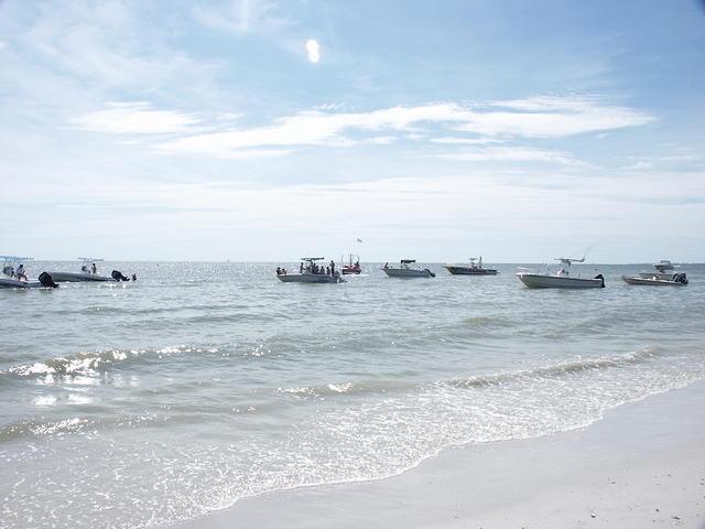 2004-Momo's 96th-FM Beach4