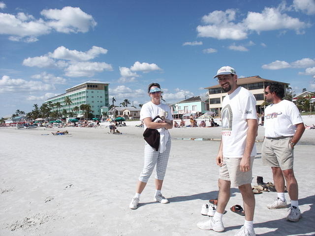2004-Momo's 96th-FM Beach6