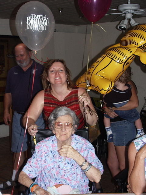 2004-Momo's 96th-Momo party3