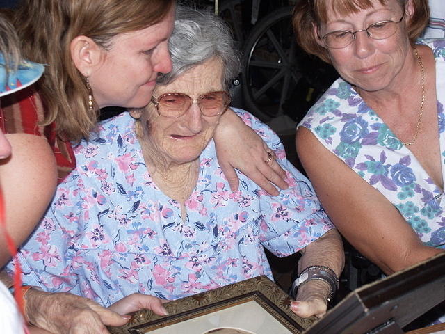 2004-Momo's 96th-Momo party5